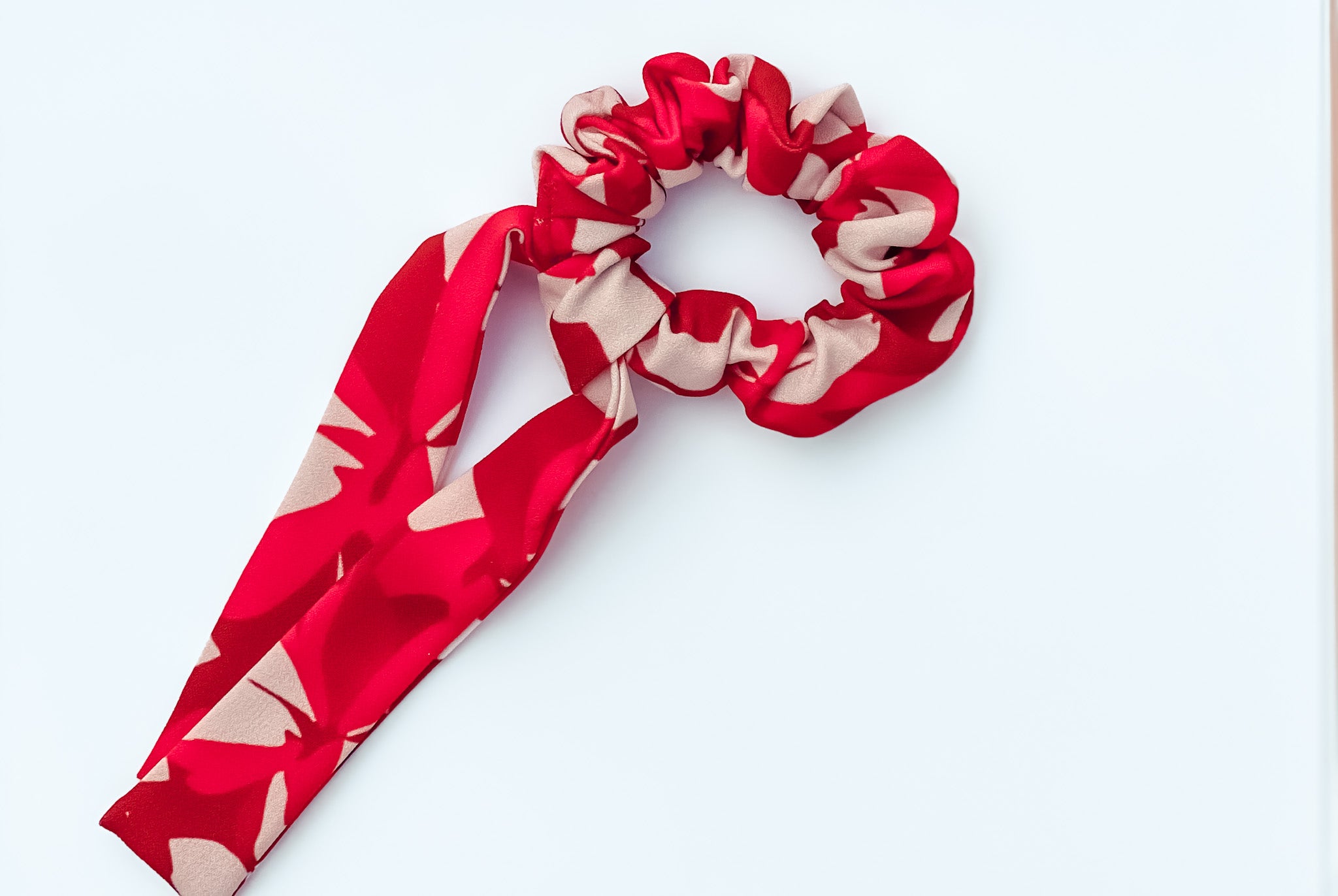 Red Blossom Scrunchie - Monarte